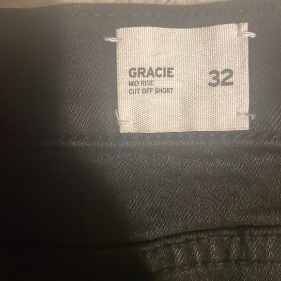 HUDSON JEANS GRACIE TERESSA MID-RISE CUT OFF SHORT - Picture 6 of 8